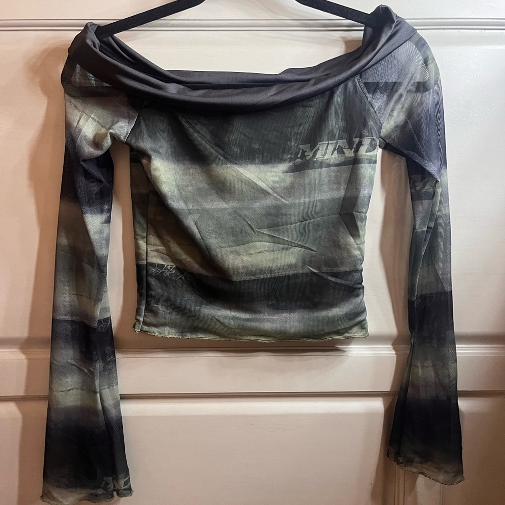 EDIKTED LONG SLEEVE SWEATER